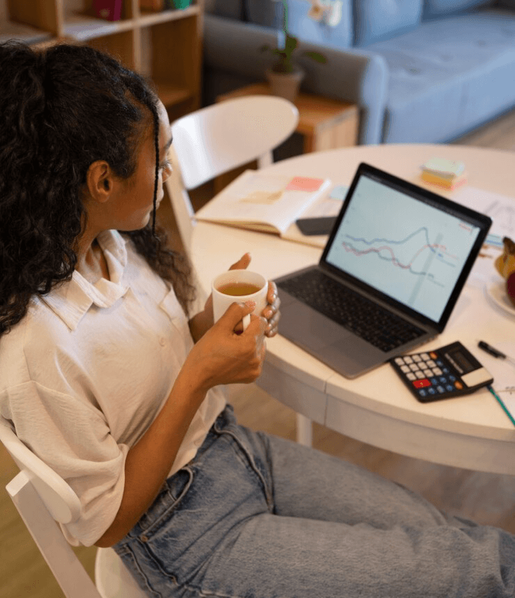 woman looking at a forex analysis